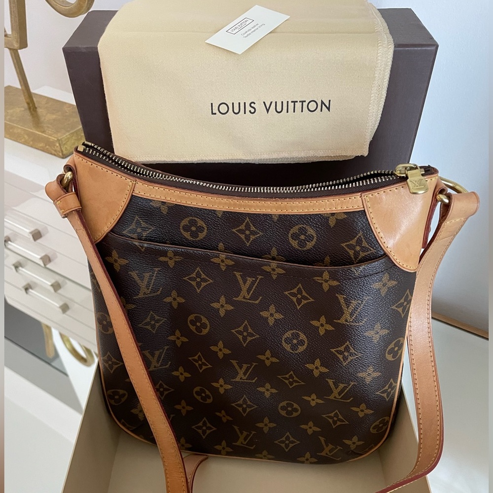 Louis Vuitton Odéon PM